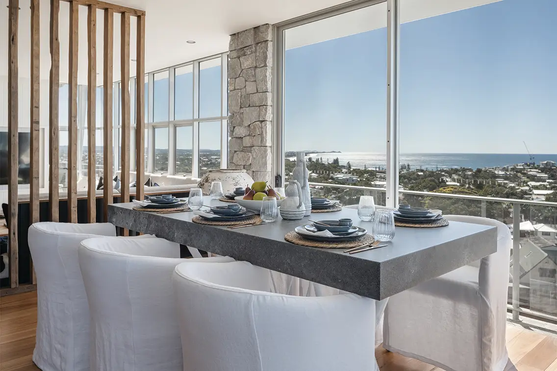 Sunshine Coast Prize Home - Kings Beach - Dining